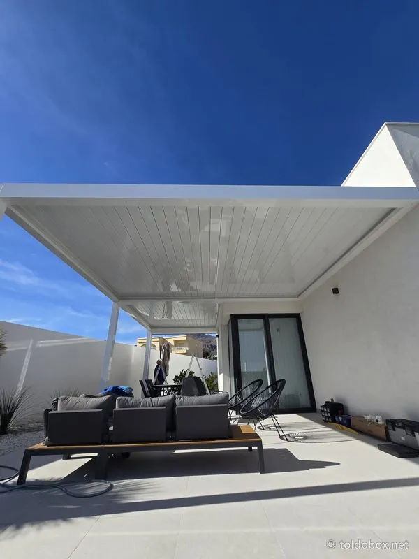 Pérgola bioclimática, instalado por Toldobox (2025)