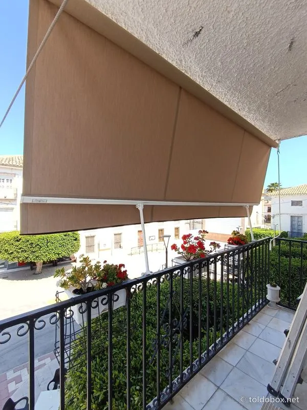Toldo stor, instalado por Toldobox