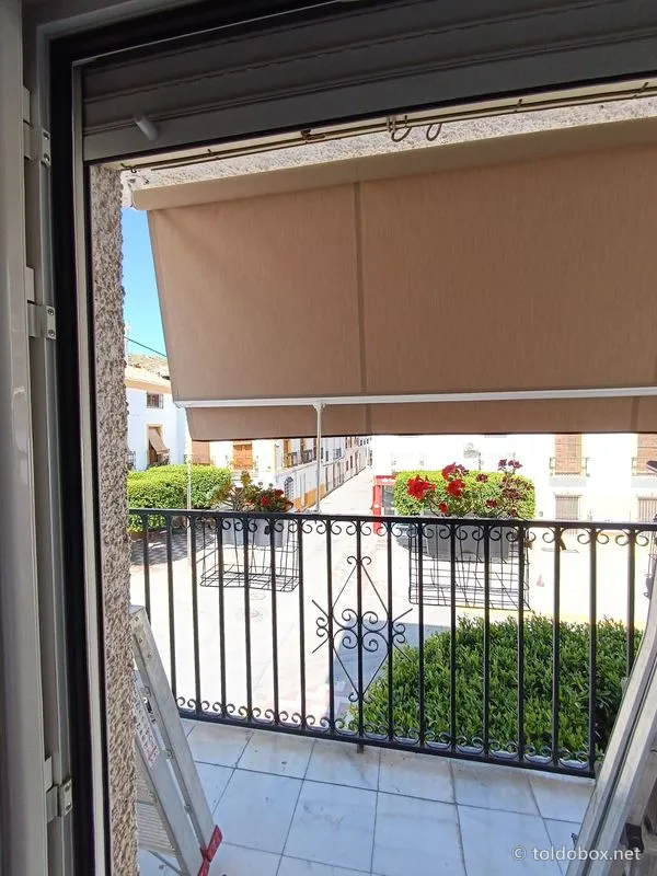 Toldo stor, instalado por Toldobox
