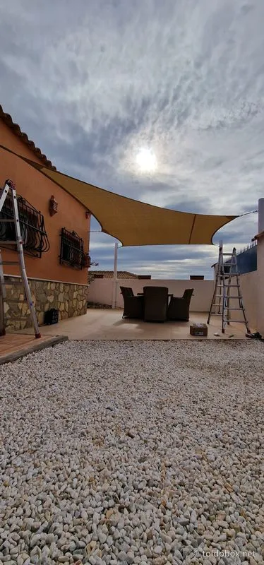 Vela de sombra, instalado por Toldobox